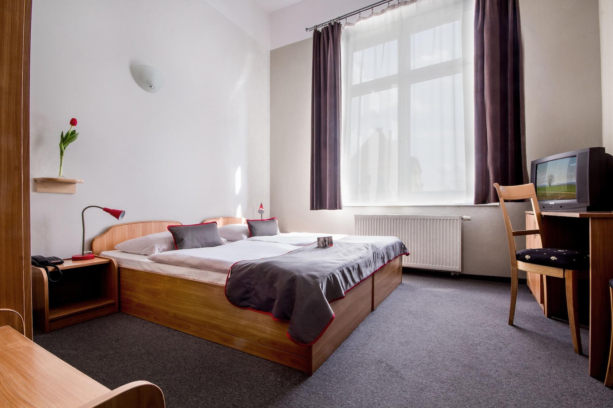 Hotel Diament Economy Gliwice Ngoại thất bức ảnh