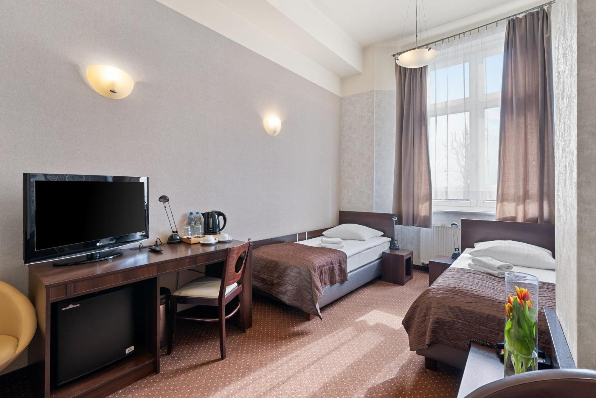 Hotel Diament Economy Gliwice Ngoại thất bức ảnh