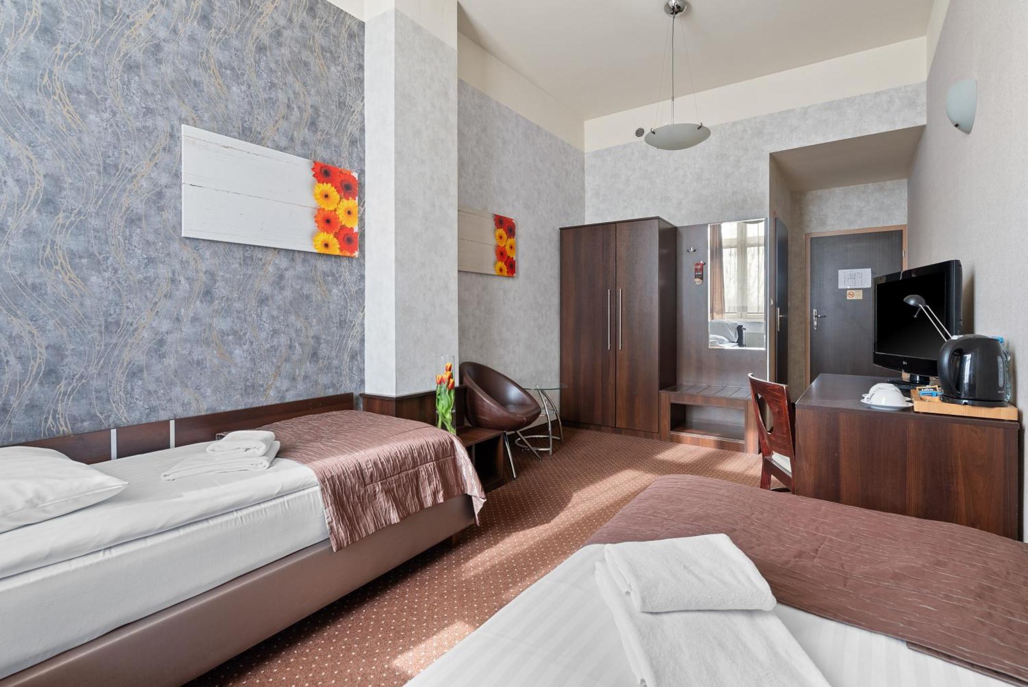 Hotel Diament Economy Gliwice Ngoại thất bức ảnh