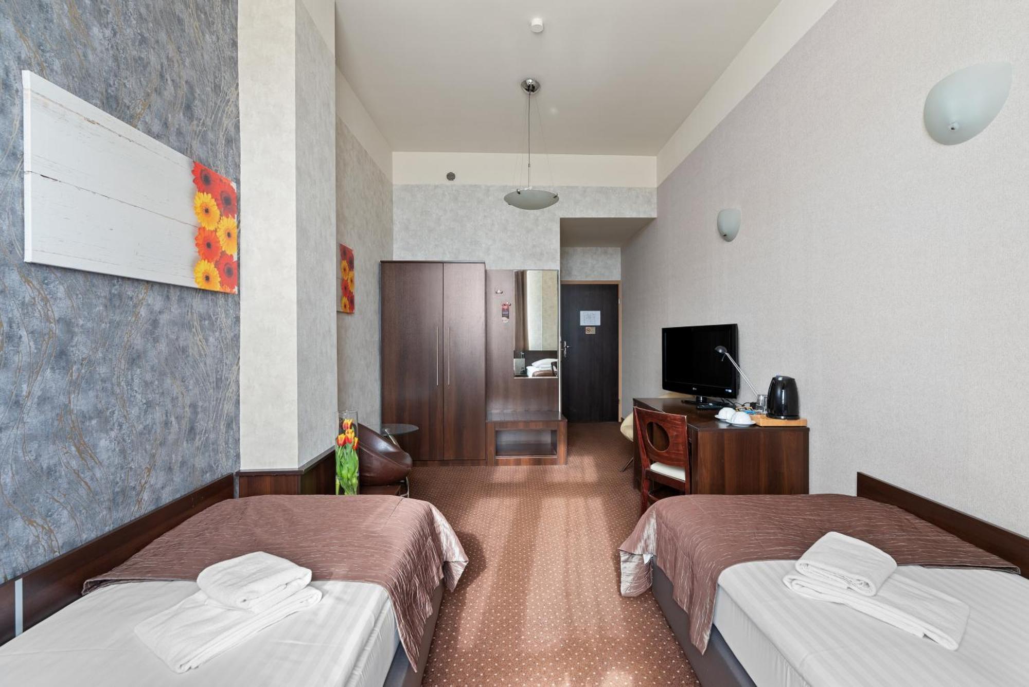 Hotel Diament Economy Gliwice Ngoại thất bức ảnh