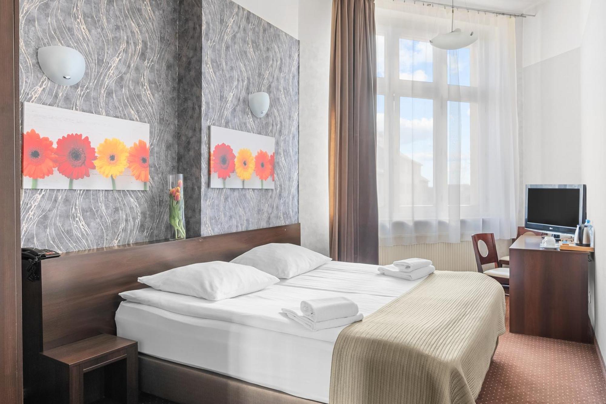 Hotel Diament Economy Gliwice Ngoại thất bức ảnh