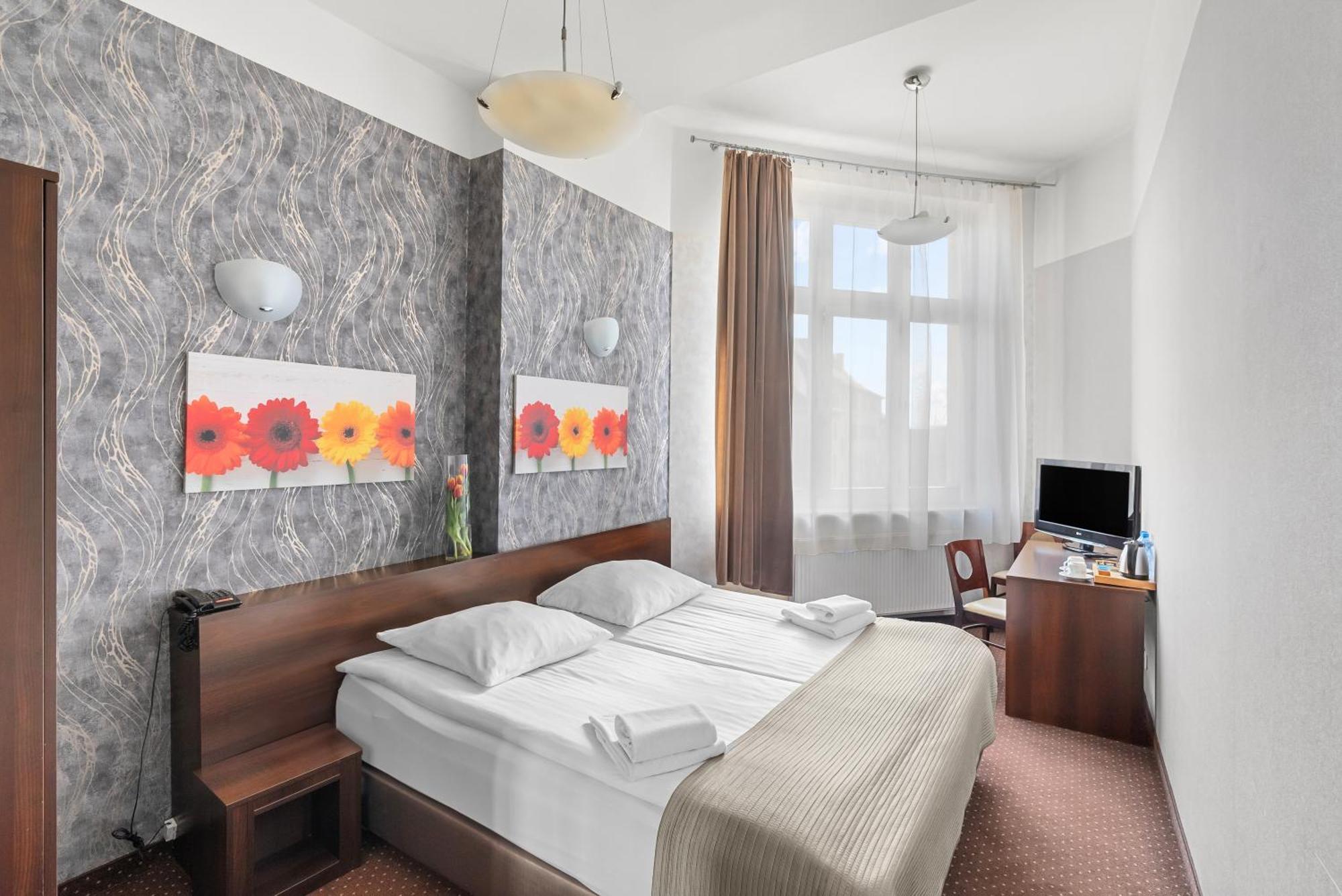 Hotel Diament Economy Gliwice Ngoại thất bức ảnh