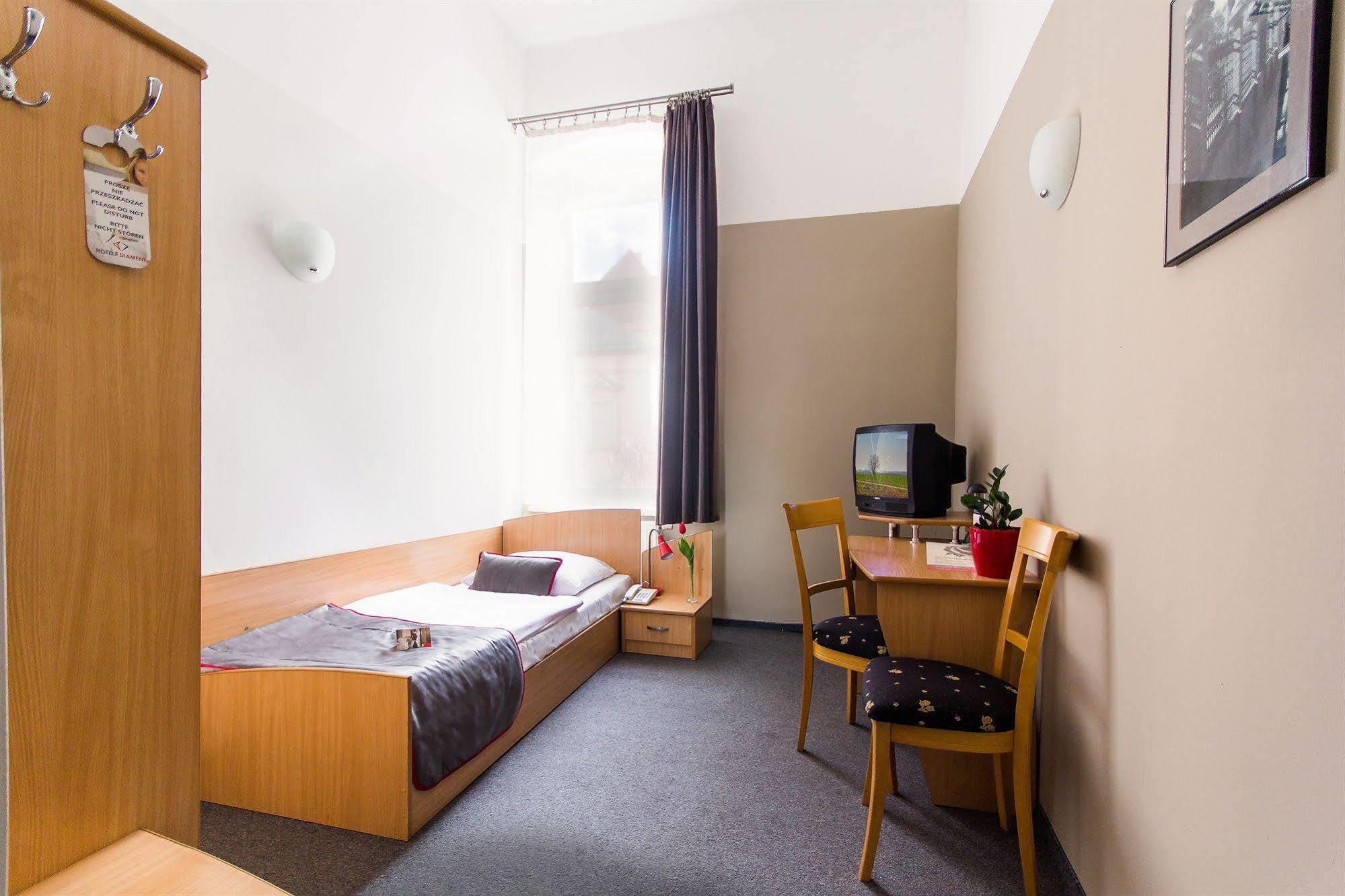 Hotel Diament Economy Gliwice Ngoại thất bức ảnh